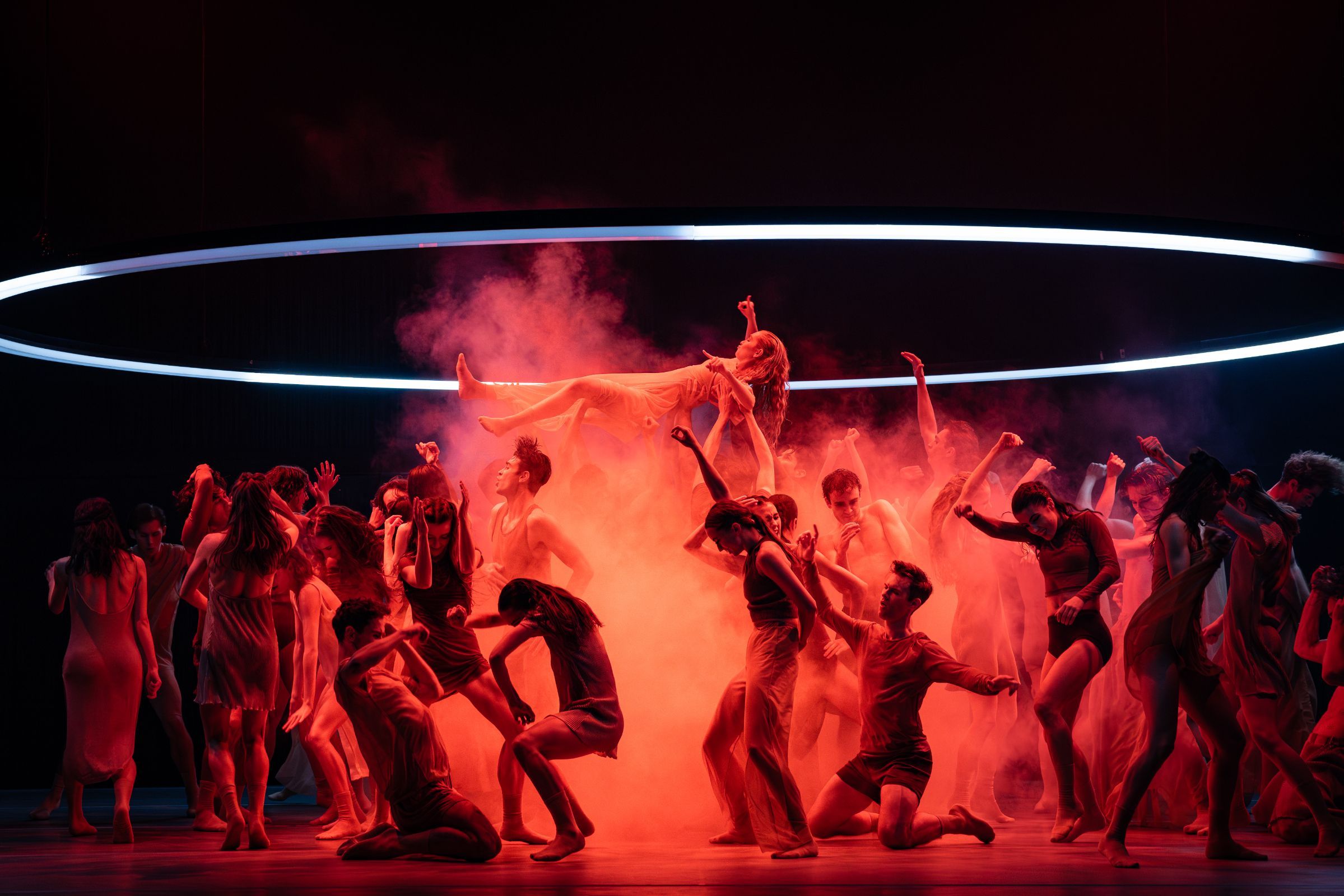 The Australian Ballet in Stephanie Lake's <i>Circle Electric</i> &copy; Daniel Boud