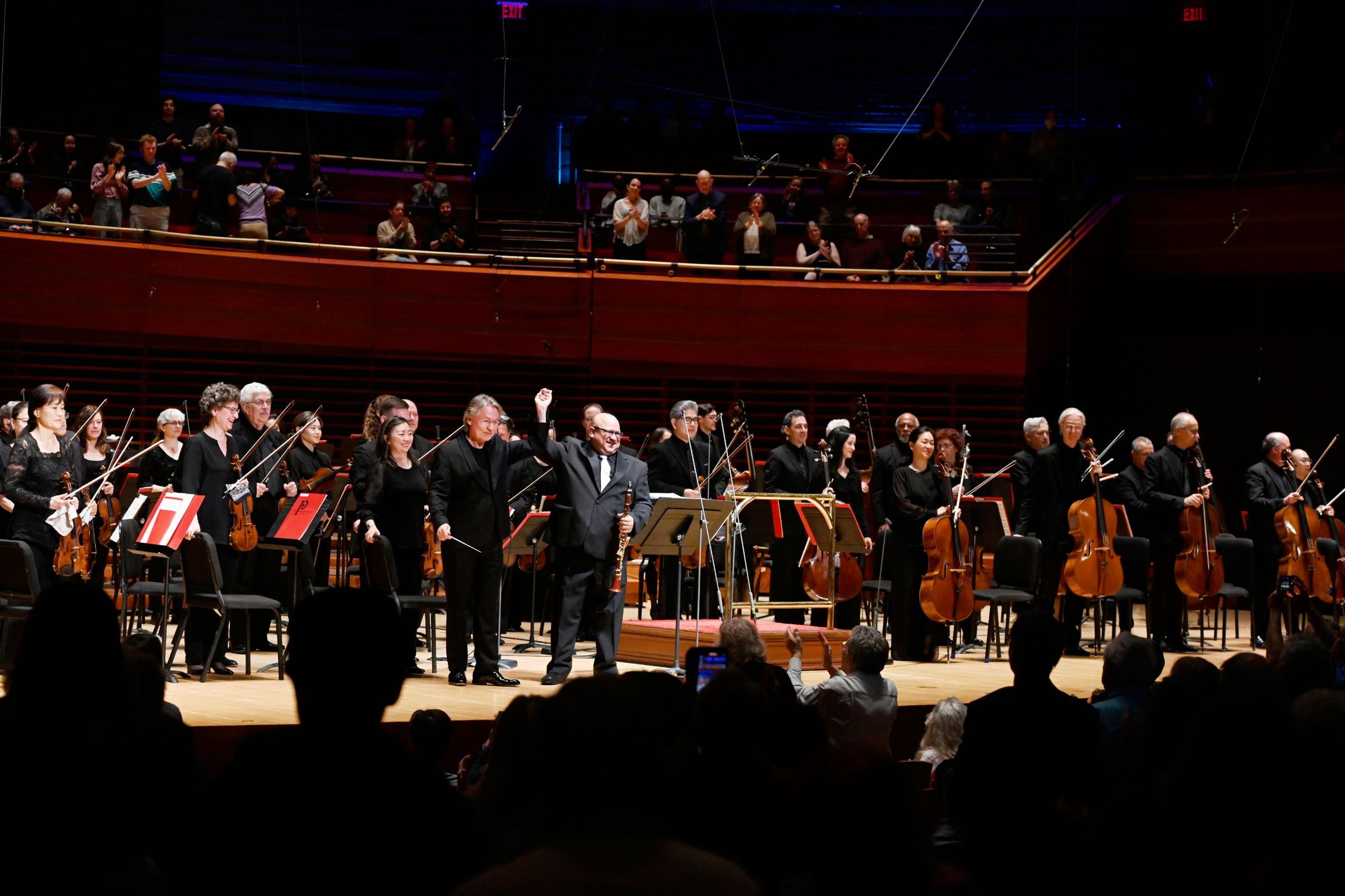 Esa-Pekka Salonen and Ricardo Morales with the Philadelphia Orchestra &copy; Pete Checchia
