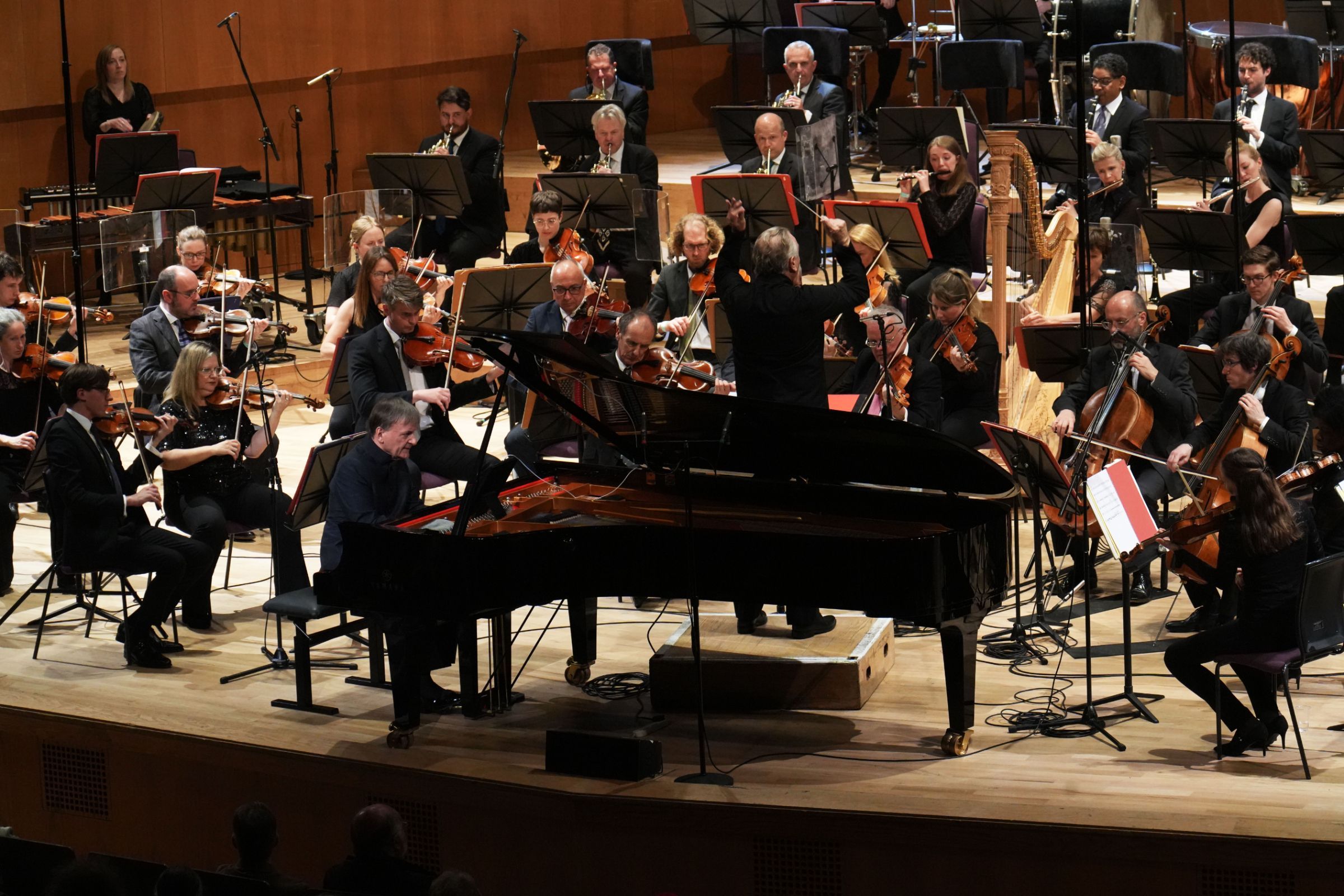 Sir Stephen Hough and the Hallé © Alex Burns | The Hallé