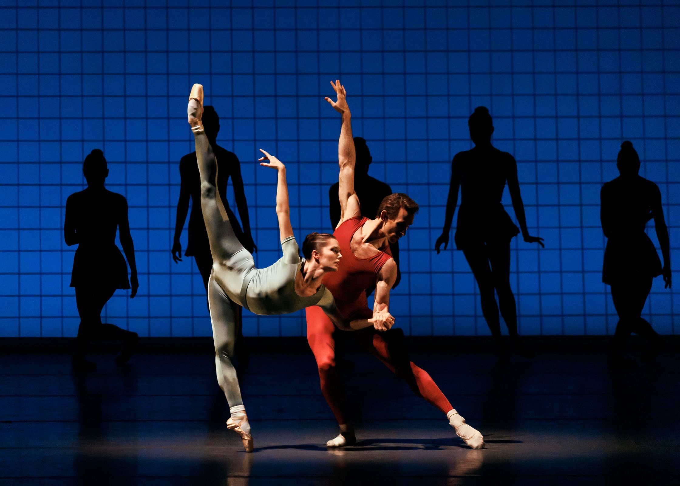Unity Phelan and Anthony Huxley in Jerome Robbins' <i>Glass Pieces</i> © Erin Baiano