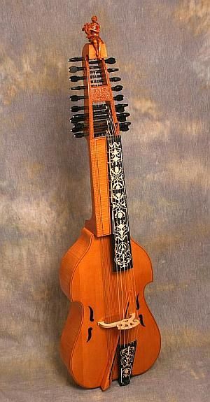 Baroque baryton made by Owen Morse-Brown &copy; Owen Morse-Brown