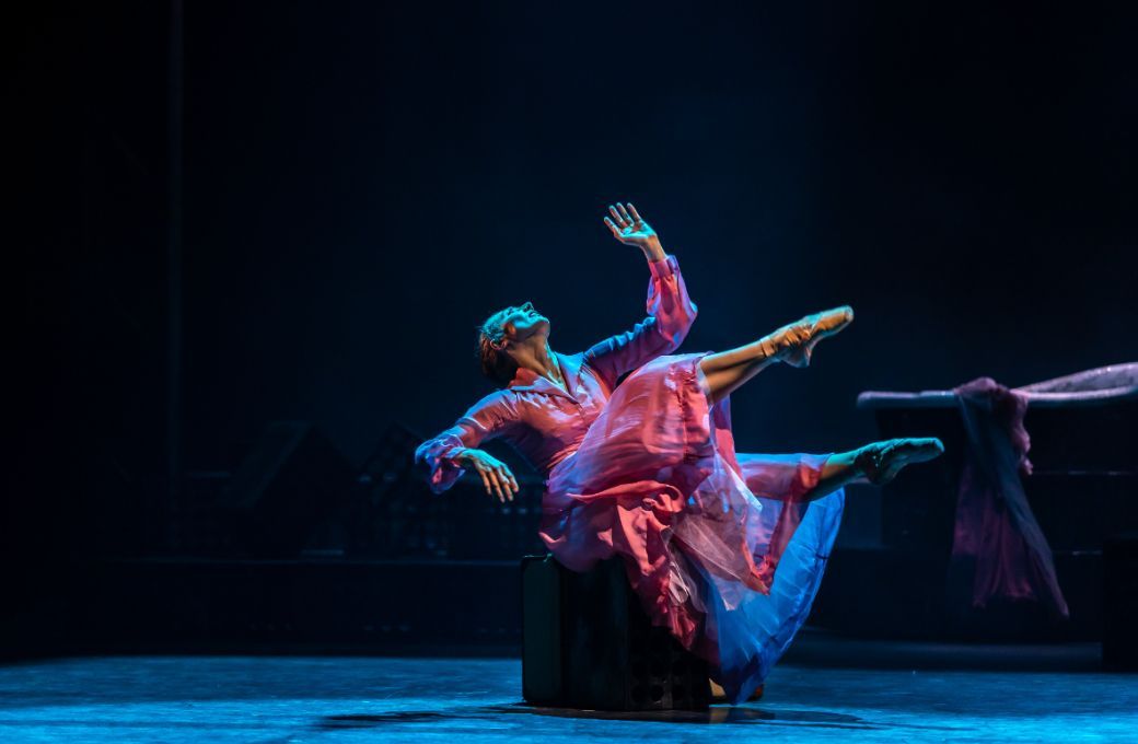Marge Hendrick as Blanche in <i>A Streetcar Named Desire</i> © Andy Ross