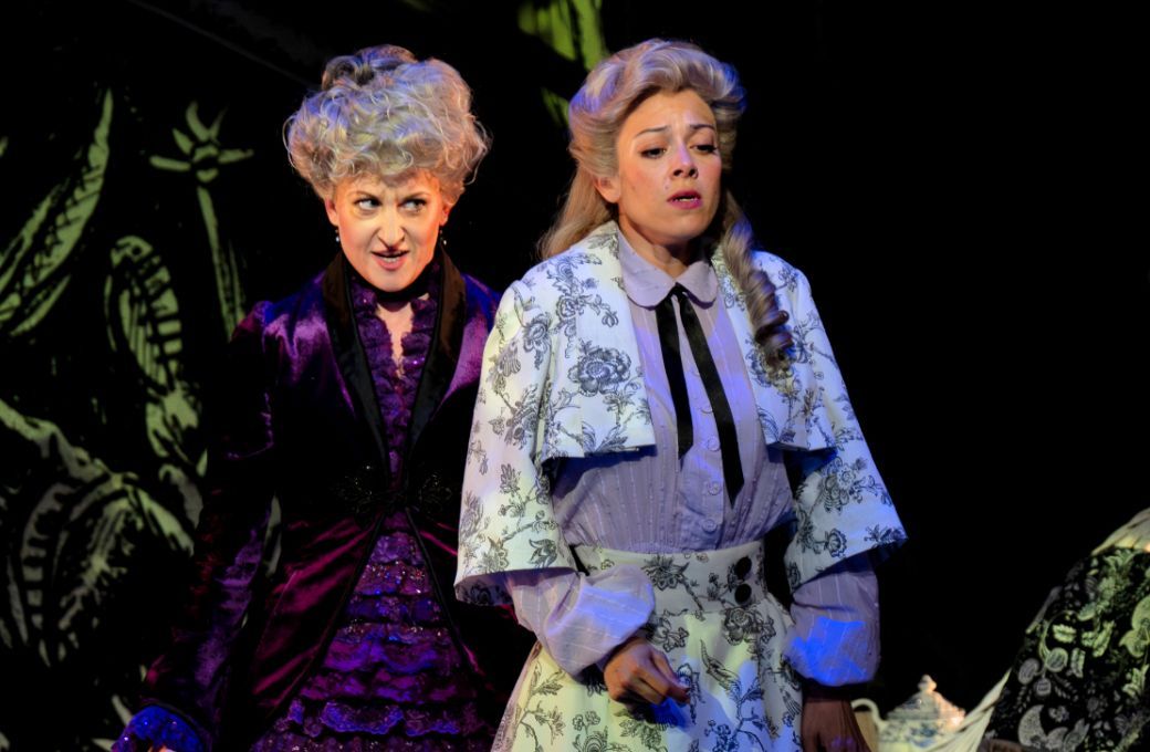 Alina Wunderlin (Queen of the Night) and Lauren Snouffer (Pamina) &copy; Glyndebourne Productions Ltd | Bill Knight