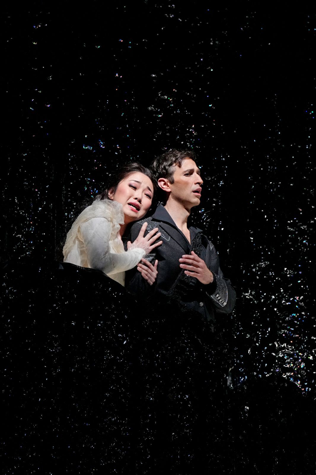 Ying Fang (Euridice) and Anthony Roth Costanzo (Orfeo) &copy; Ken Howard | Met Opera