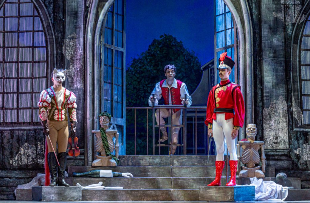 Federico Ievoli as Franz in Ronald Hynd's <i>Coppélia</i> © Martin Divíšek