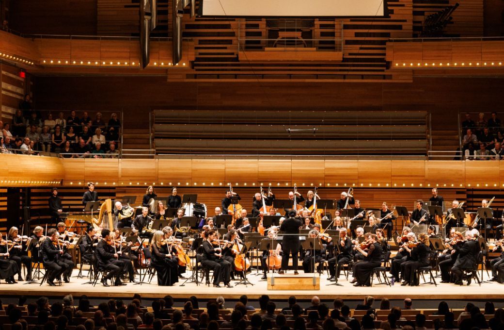 Glass Marcano conducts the Orchestre M&eacute;tropolitain &copy; Denis Germain | Orchestre M&eacute;tropolitain
