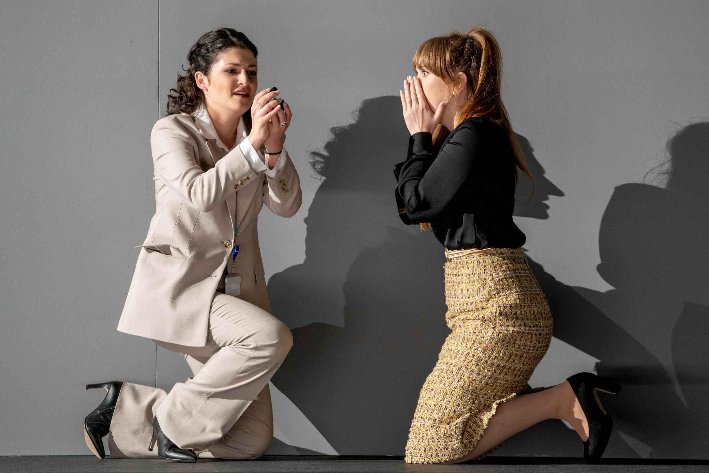 Anna Tetruashvili (Annio) und Mélissa Petit (Servilia) © SF | Marco Borrelli