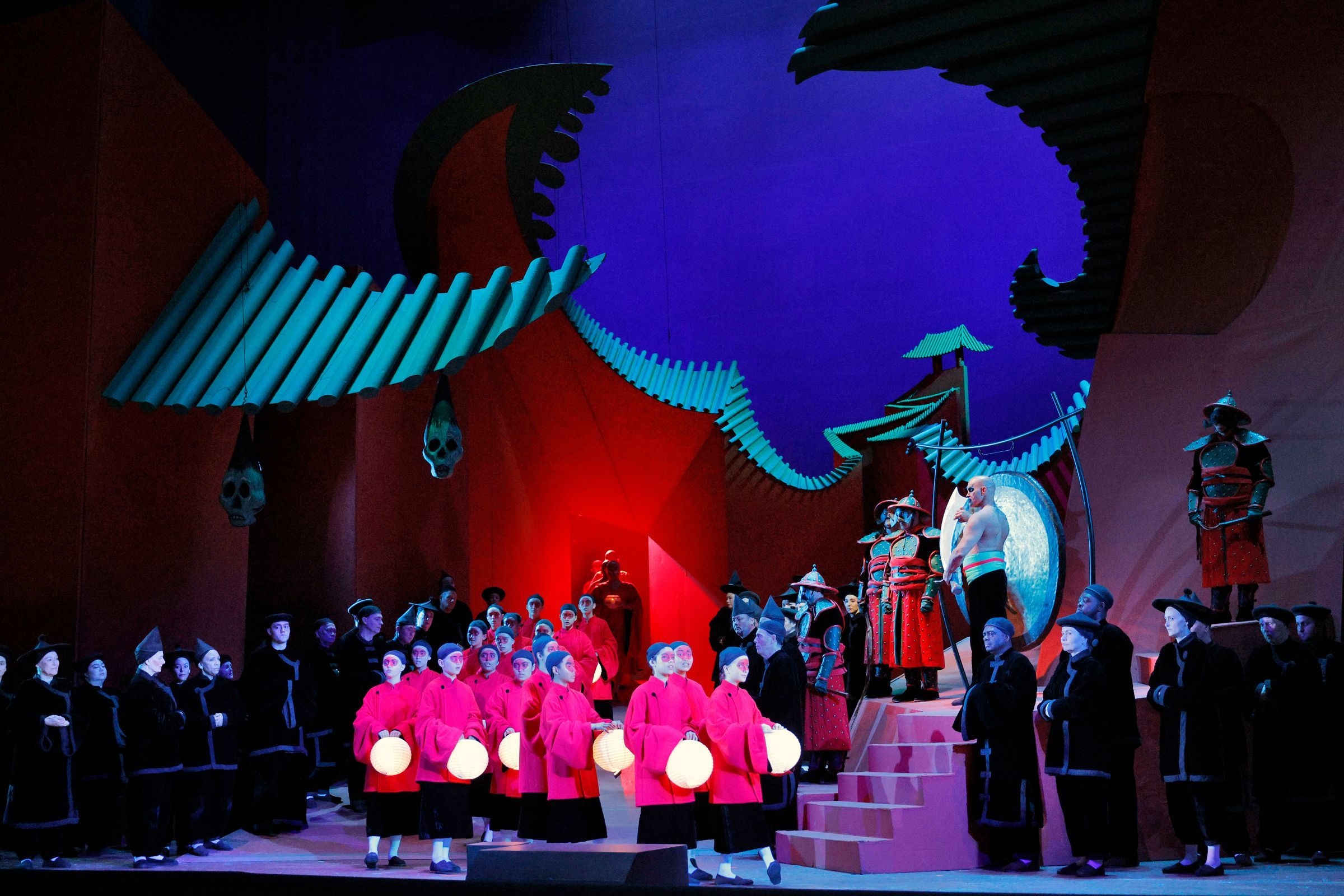 <i>Turandot</i> &copy; LA Opera | Cory Weaver