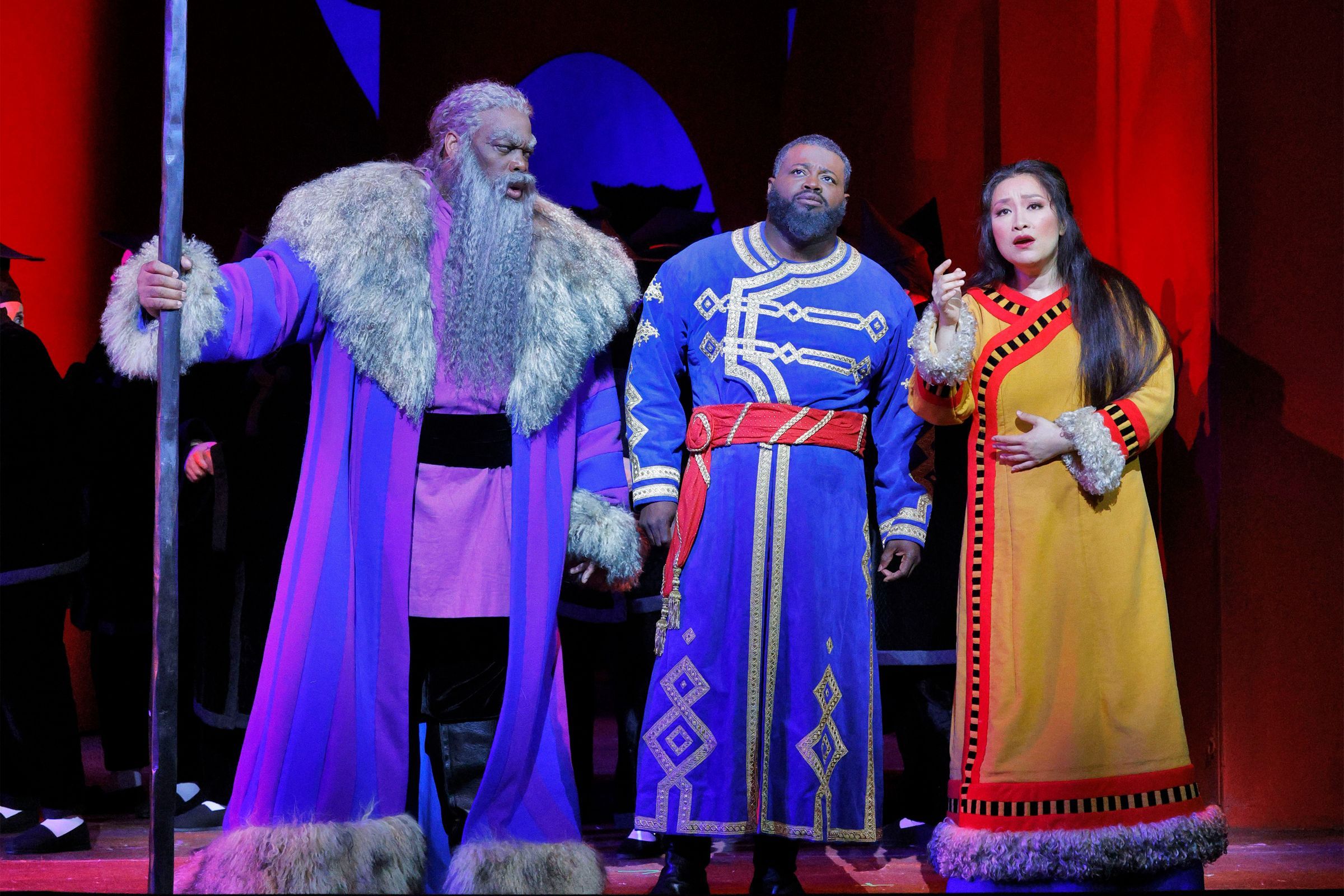 Morris Robinson (Timur), Russell Thomas (Calaf) and Guanqun Yu (Liù) &copy; LA Opera | Cory Weaver