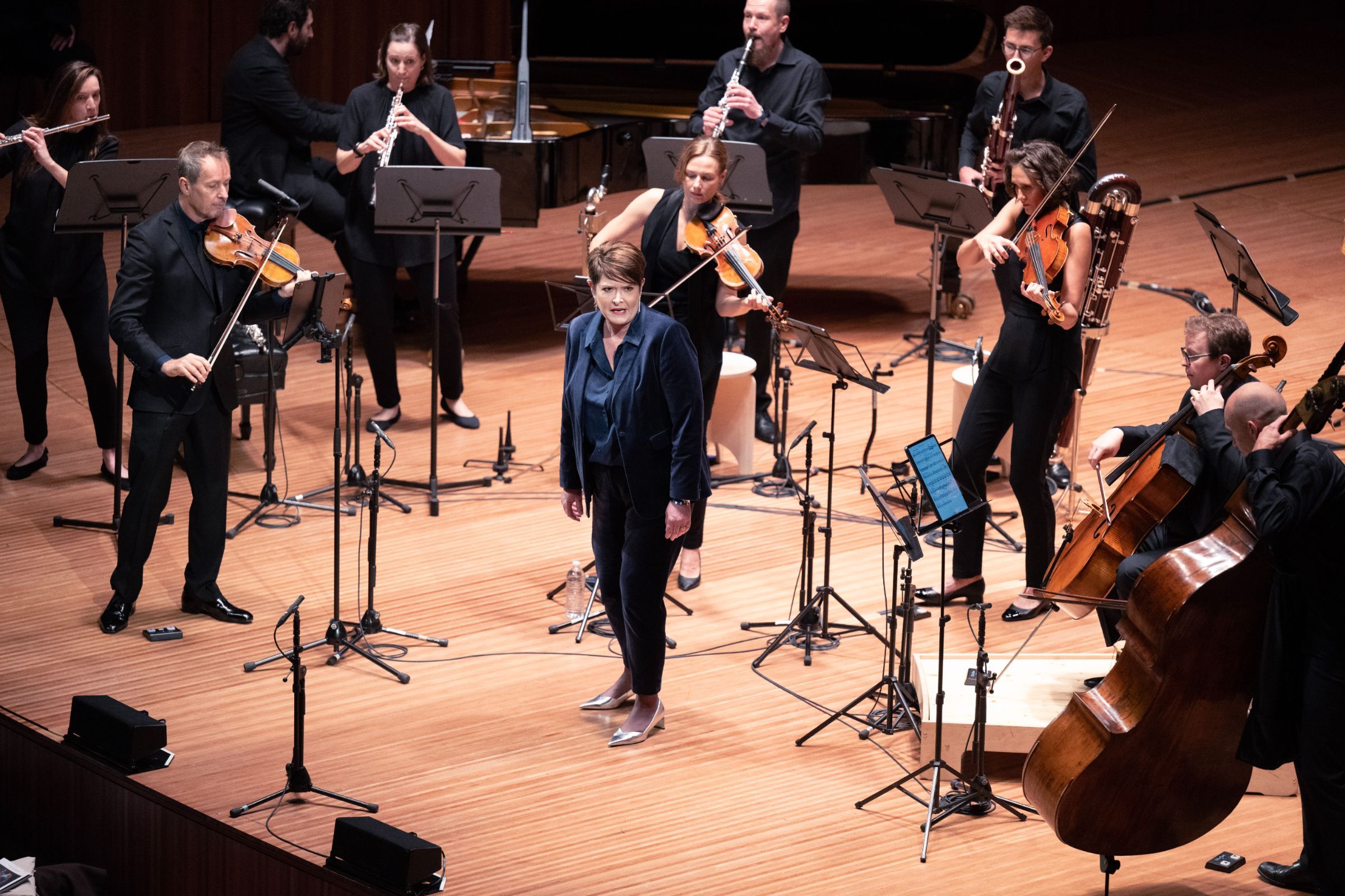 Catherine Carby and the Australian Chamber Orchestra © Nic Walker