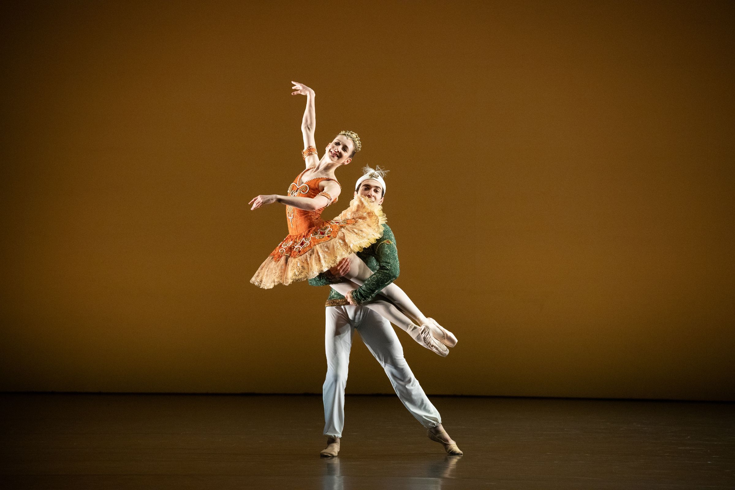 Anna-Babette Winkler and Jose María Lorca Menchón in Act 2 pas de deux from <i>La Bayadère</i> &copy; Laurent Liotardo