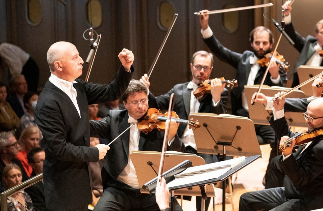 Paavo Järvi dirigiert das Tonhalle-Orchester Zürich &copy; Gaëtan Bally