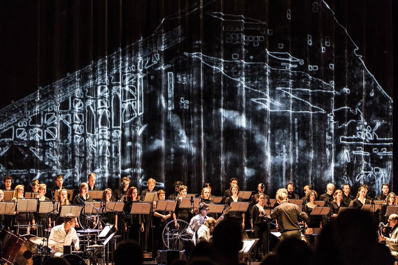 Cappella Amsterdam performs with Bang On A Can All-Stars at the Muziekgebouw &copy; Melle Meivogel