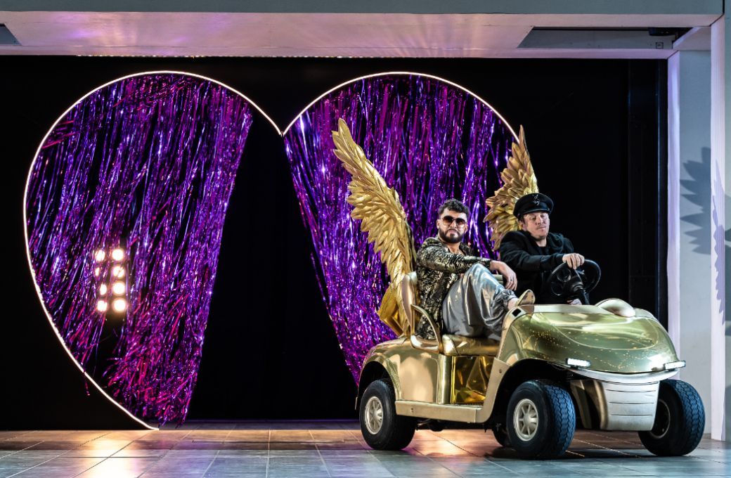 Ossian Huskinson (Jupiter) and Jonathan McGovern (Momus) &copy; Clive Barda