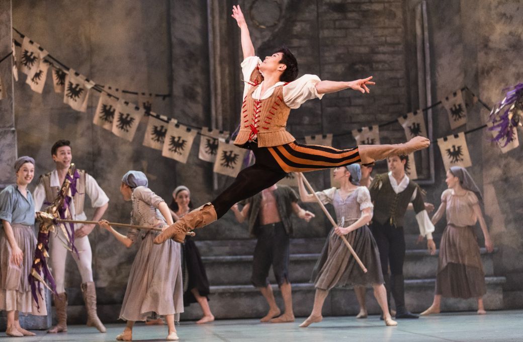 Aaron Kok as Mercutio in <i>Romeo & Juliet</i> © Emily Nuttall