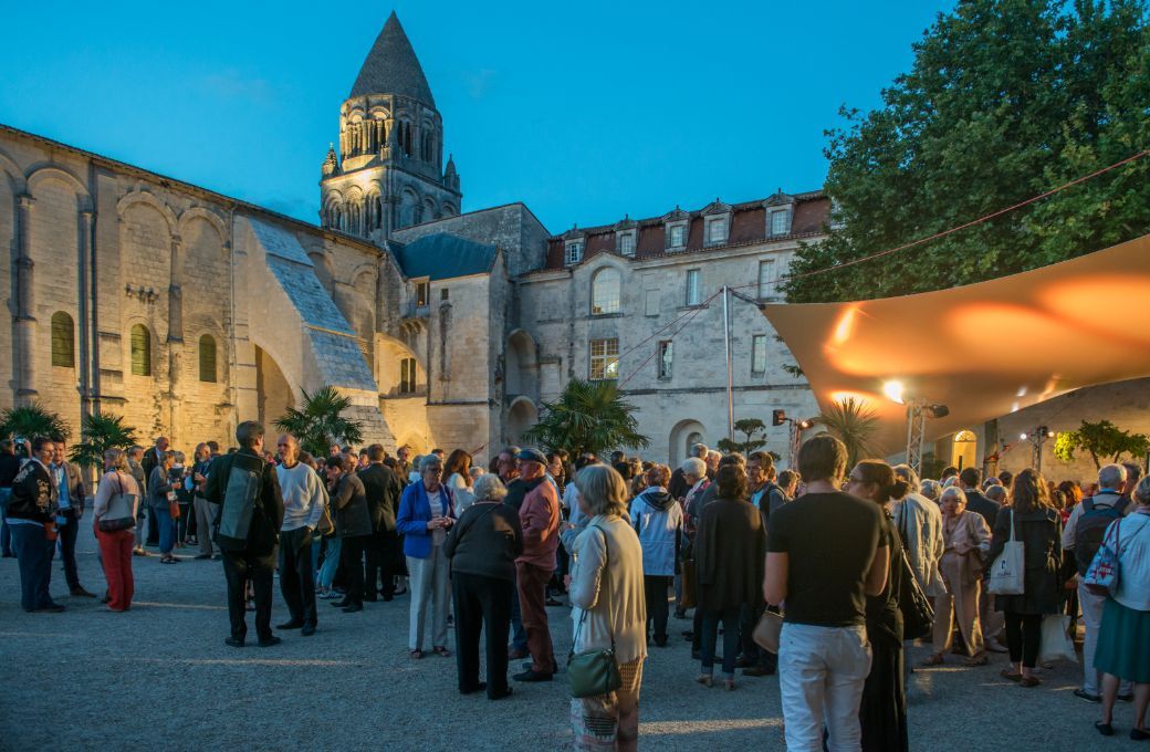 L'Abbaye aux Dames, pendant le Festival de Saintes &copy; Michel Garnier