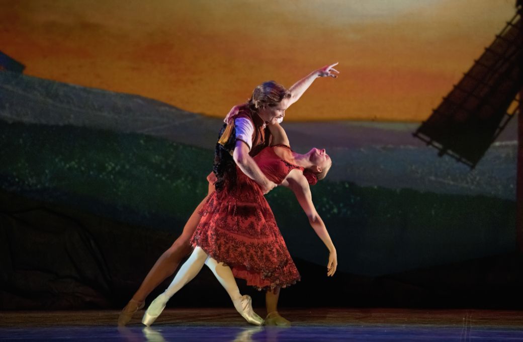 Genevieve Penn Nabity as Kitri and Harrison James as Basilio in Carlos Acosta's <i>Don Quixote</i> &copy; Karolina Kuras