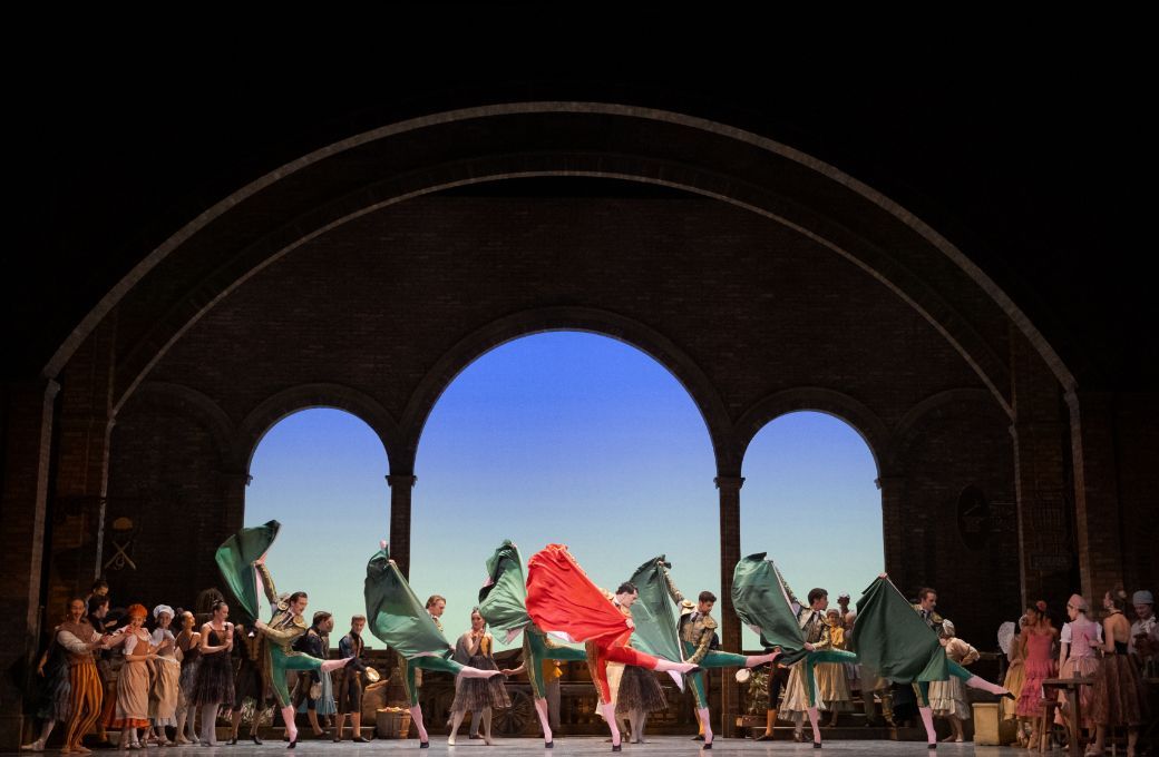Artists of the National Ballet of Canada in Carlos Acosta's <i>Don Quixote</i> &copy; Karolina Kuras