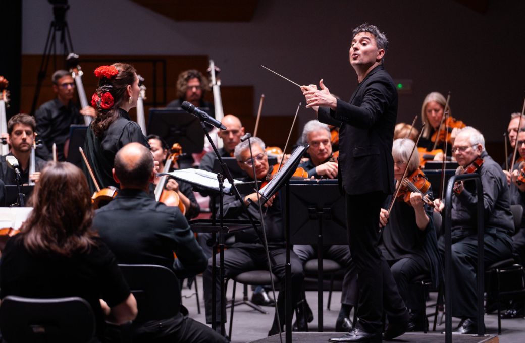 Jos&eacute; Trigueros y Marina Heredia junto a la OSG &copy; Orquesta Sinf&oacute;nica de Galicia