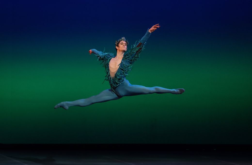 William Bracewell as Oberon in Sir Frederick Ashton's <i>The Dream</i> &copy; Nicholas MacKay