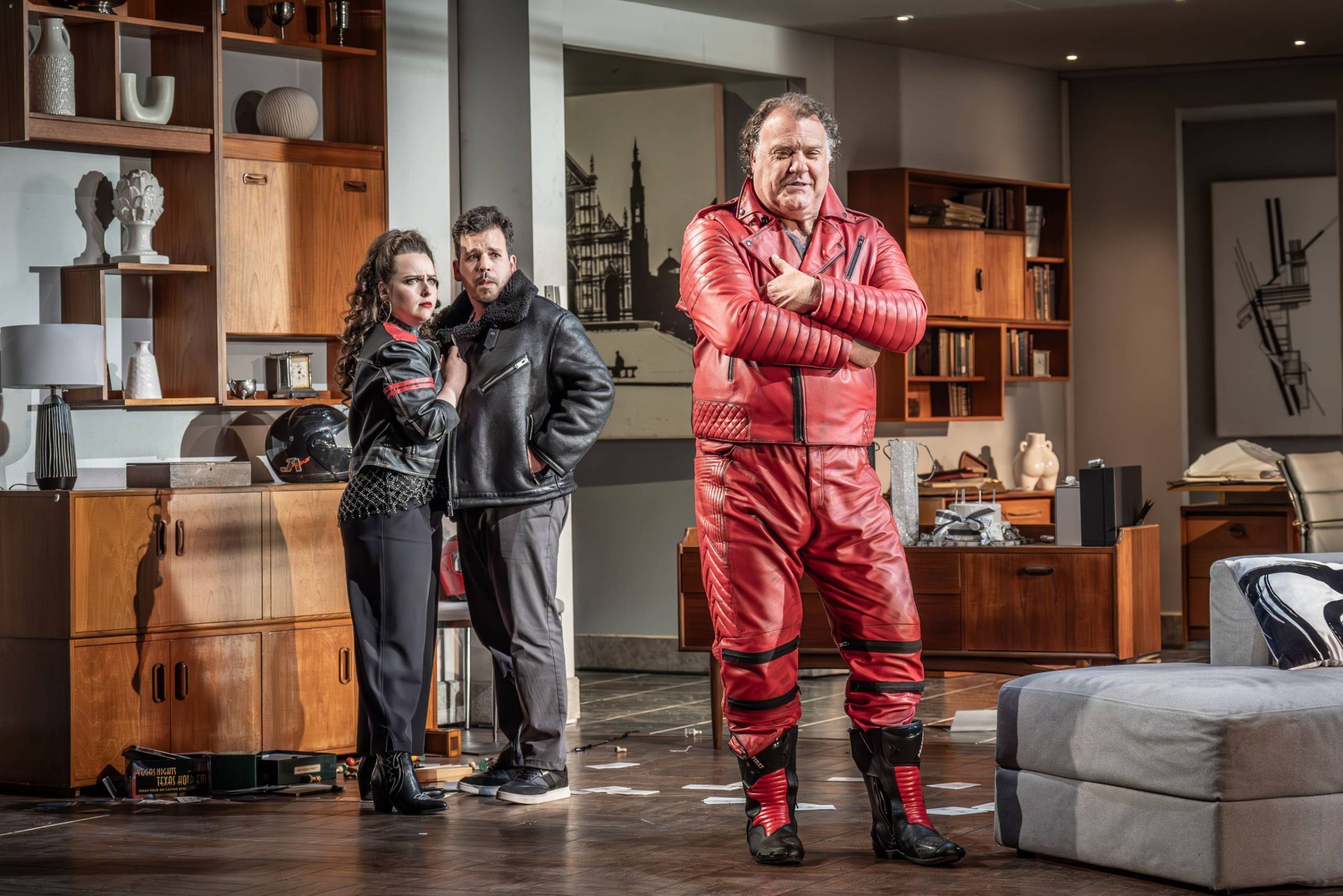 Pasquale Orchard (Lauretta), Luis Gomes (Rinuccio) and Sir Bryn Terfel (Giannii Schicchi) &copy; Marc Brenner