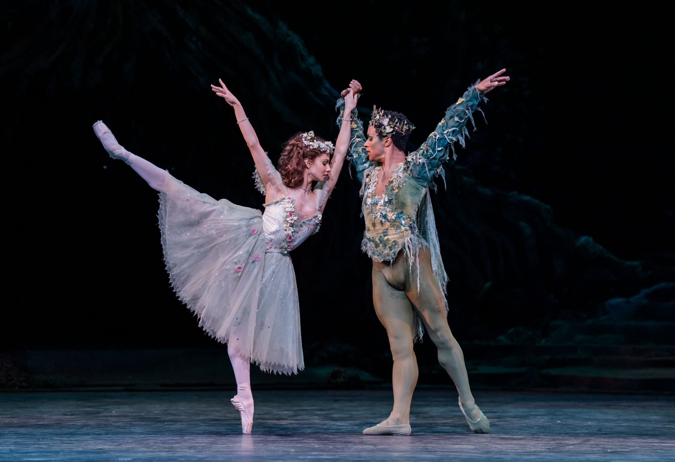 Francesca Hayward as Titania and Marcelino Sambé as Oberon in <i>The Dream</i> &copy; Tristram Kenton