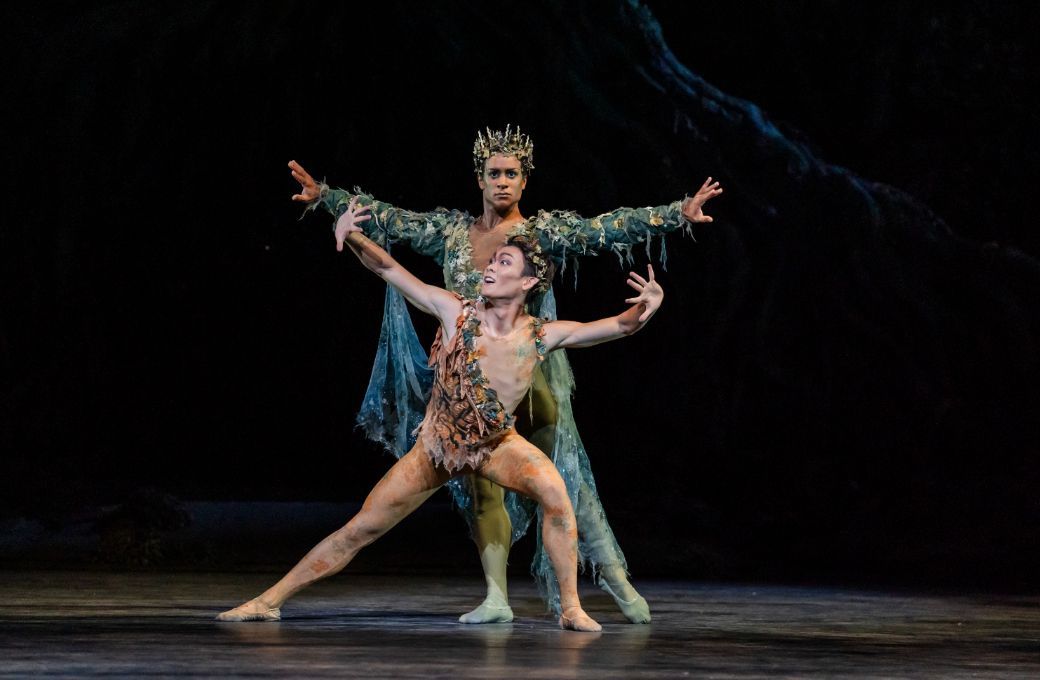 Marcelino Samb&eacute; as Oberon and Daichi Ikarashi as Puck in <i>The Dream</i> &copy; Tristram Kenton