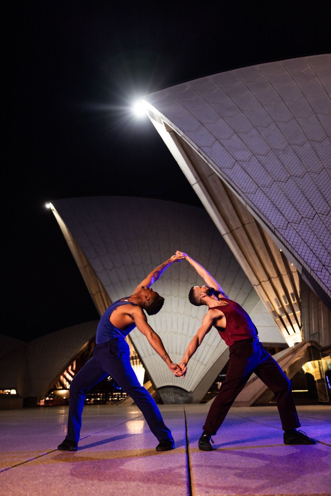 David Adrian Freeland Jr. as Romeo and Mario Gonzalez as Juliet in <i>Romeo and Juliet Suite</i> © Daniel Boud