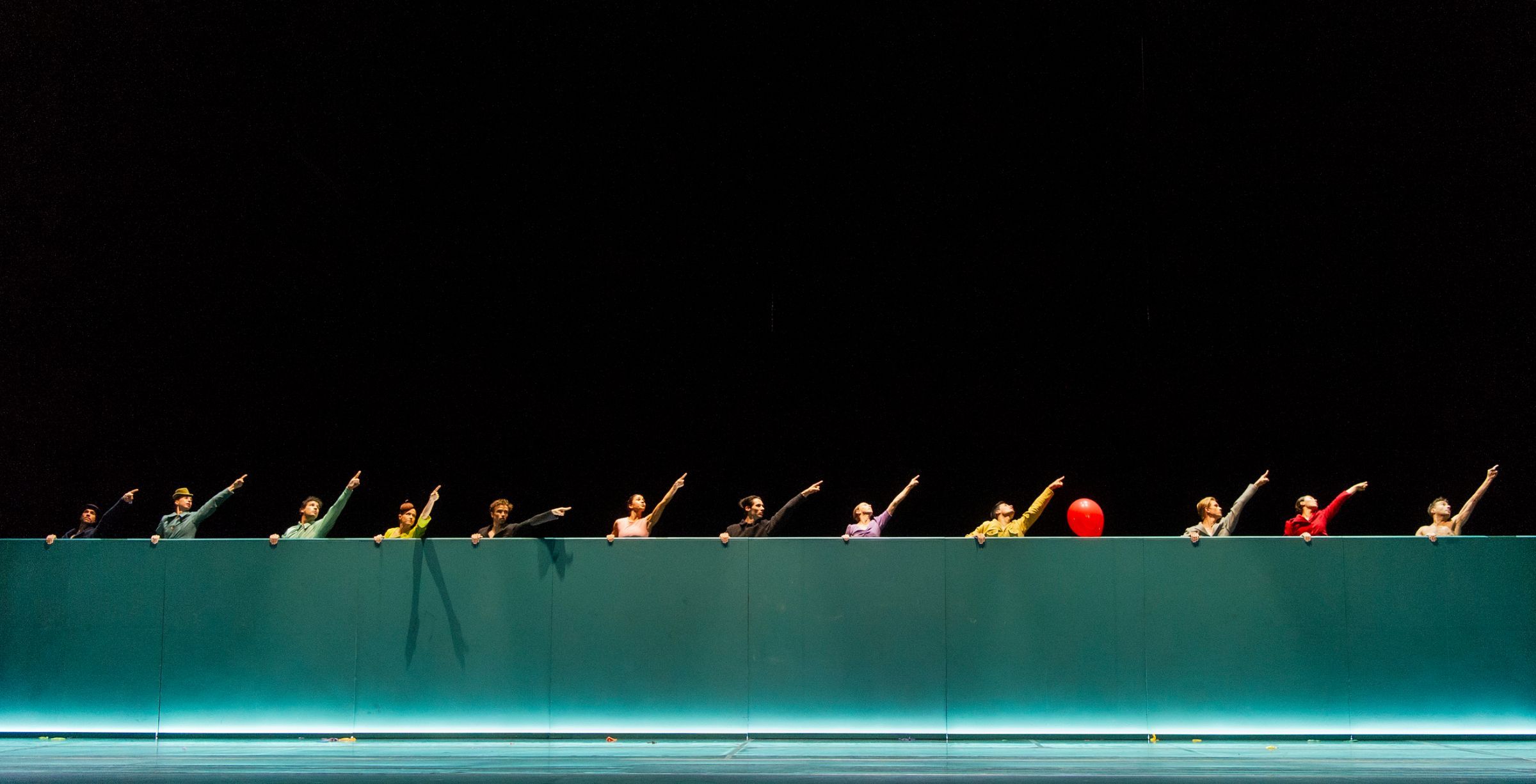 Norwegian National Ballet in Mats Ek's <i>A Sort Of ...</i> © Erik Berg