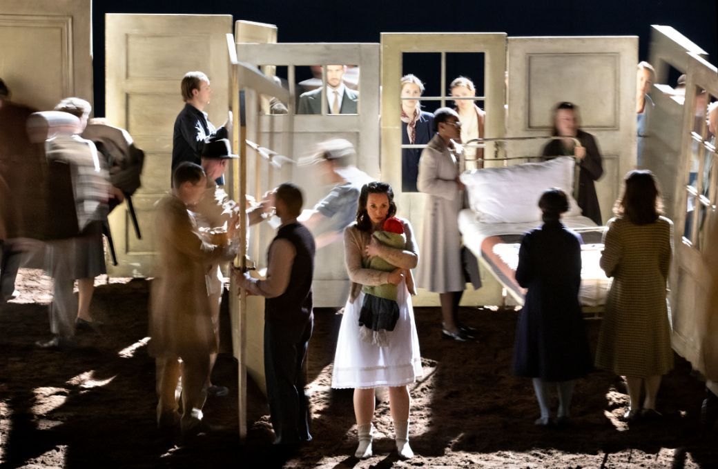 <i>Jenůfa</i> &agrave; l'Opera Ballet Vlaanderen &copy; OBV / Annemie Augustijns