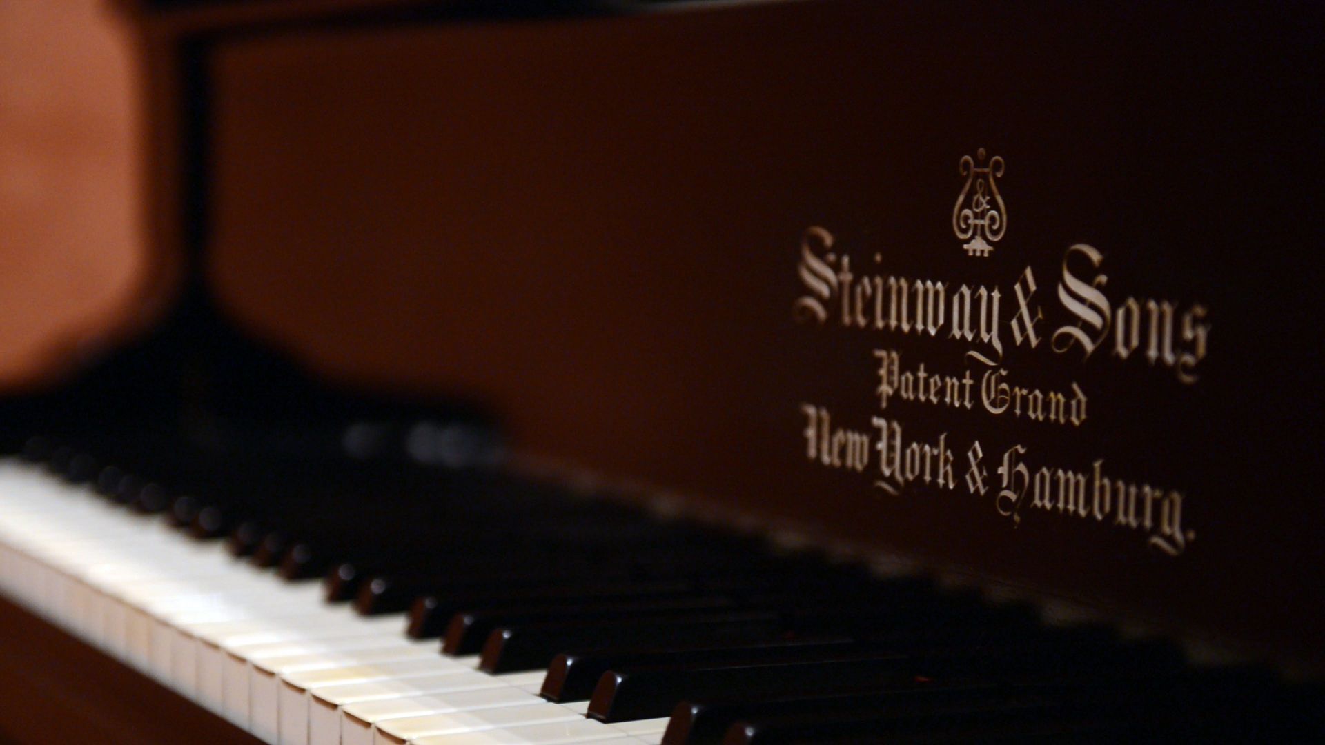 Puccini’s Steinway, Puccini Museum, Lucca &copy; R. Giomi