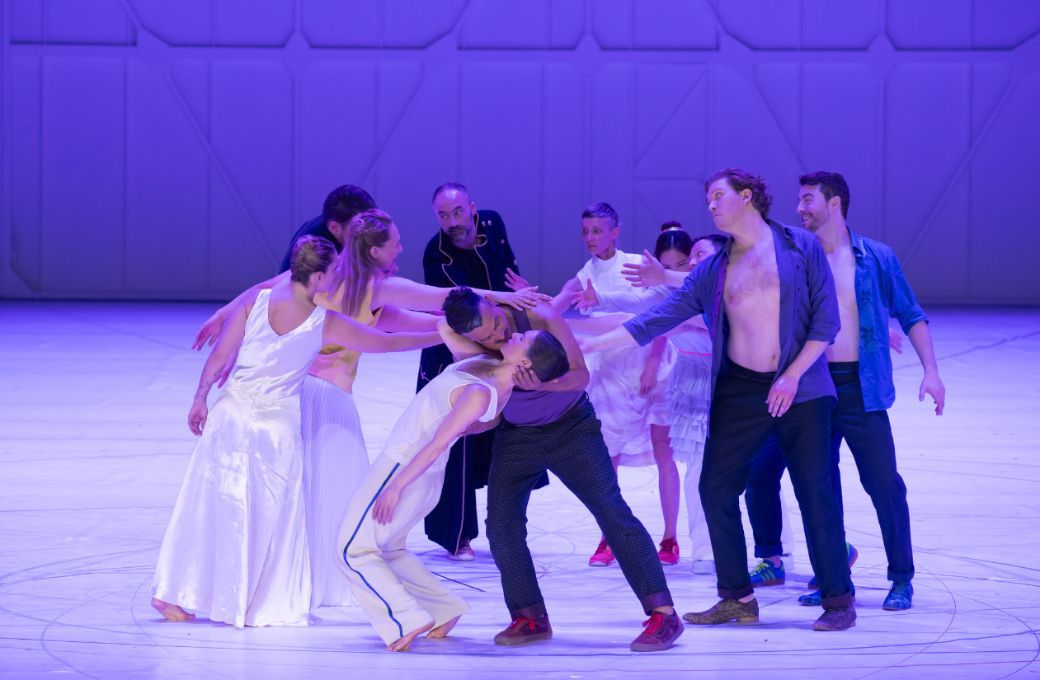 <i>Così fan tutte</i> au Palais Garnier © Benoîte Fanton / Opéra national de Paris
