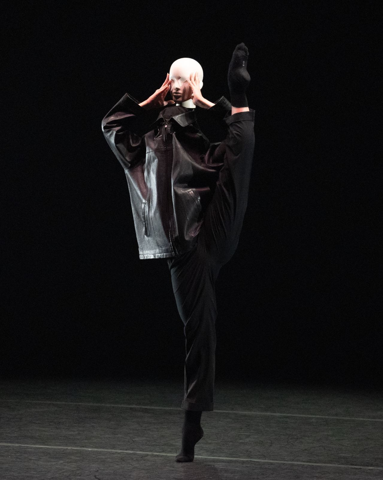 Izabela Gracíkova in Margaréta Štofčiková’s Pampúšik &copy; Andrej Uspenski