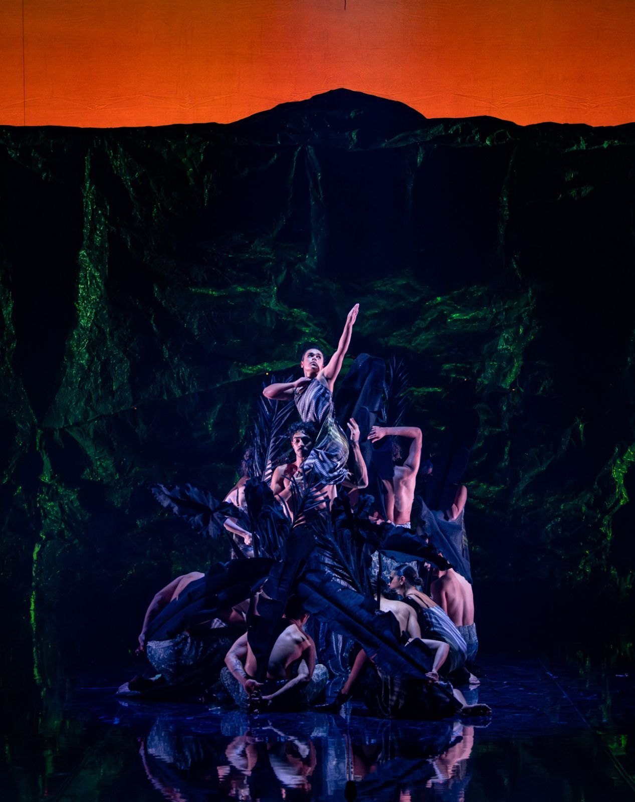 Janaya Lamb and Daniel Mateo with Bangarra Dance Theatre in <i>The Light Inside</i> © Daniel Boud