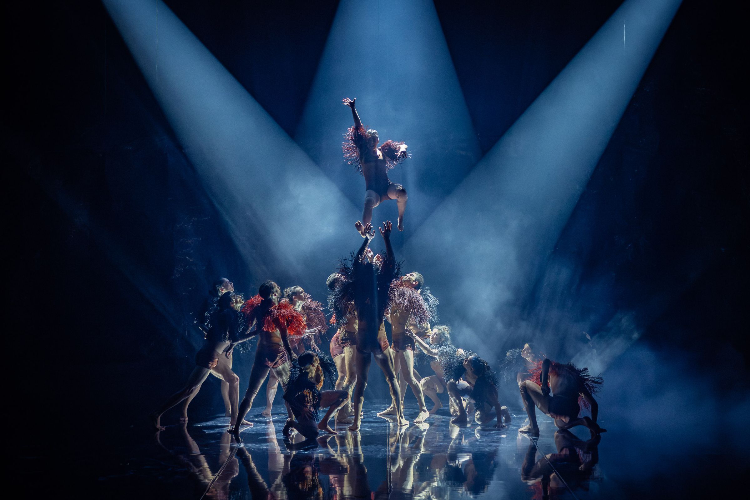 Kassidy Waters and Bangarra Dance Theatre in <i>The Light Inside</i> © Daniel Boud