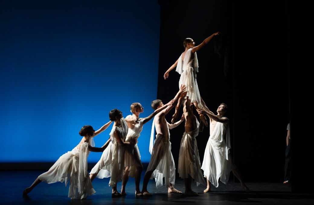 New English Ballet Theatre in Matthew Ball's <i>Acts of Exaltation</i> © Andrej Uspenski