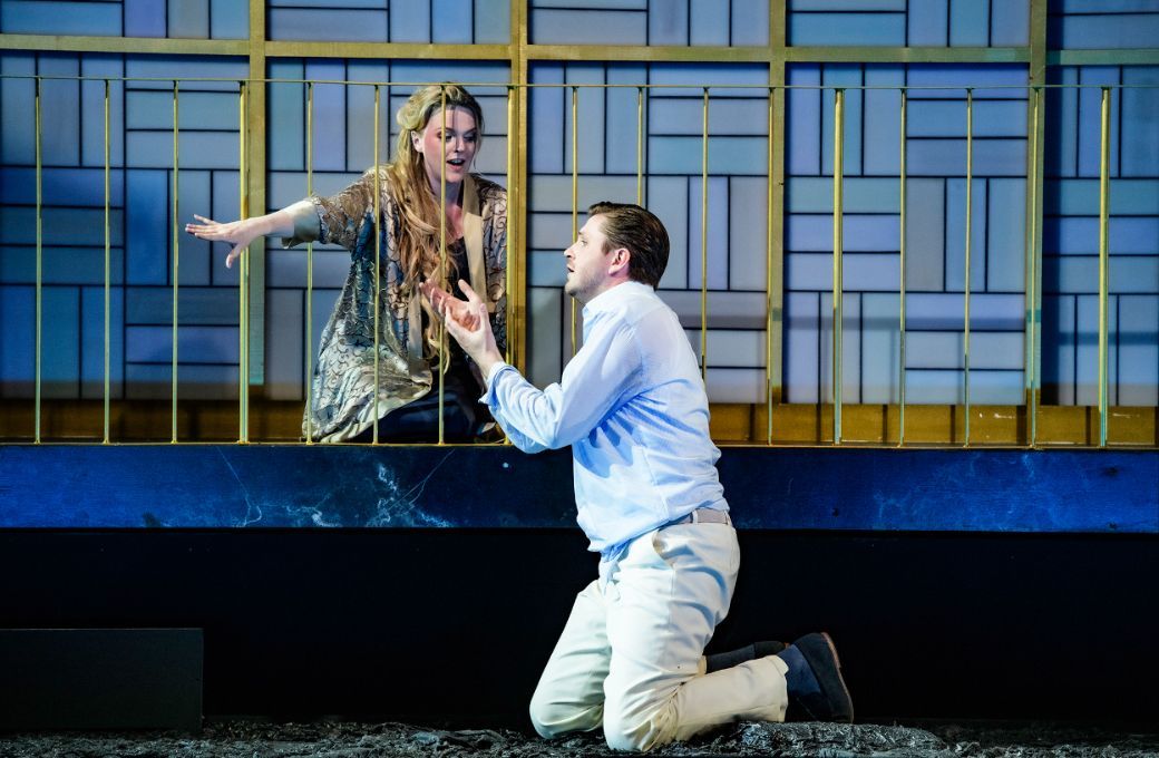 Chloë Morgan (Mélisande) und Samuel Hasselhorn (Pelléas) © Bettina Stoess