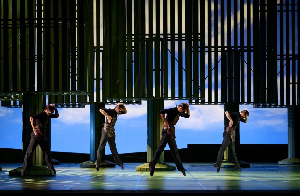 Lithuanian National Ballet in Angelin Preljocaj's <i>Le Parc</i> &copy; Martynas Aleksa