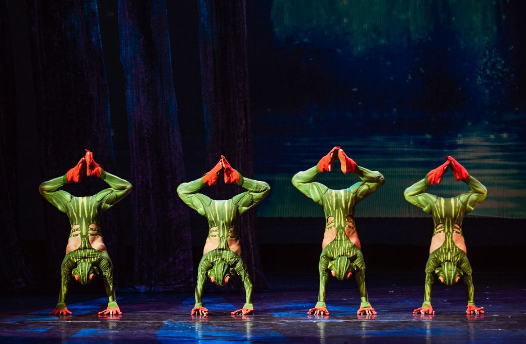 The four frogs in <i>The Acrobatic Swan Lake</i> © Xi'an Acrobatic Troupe