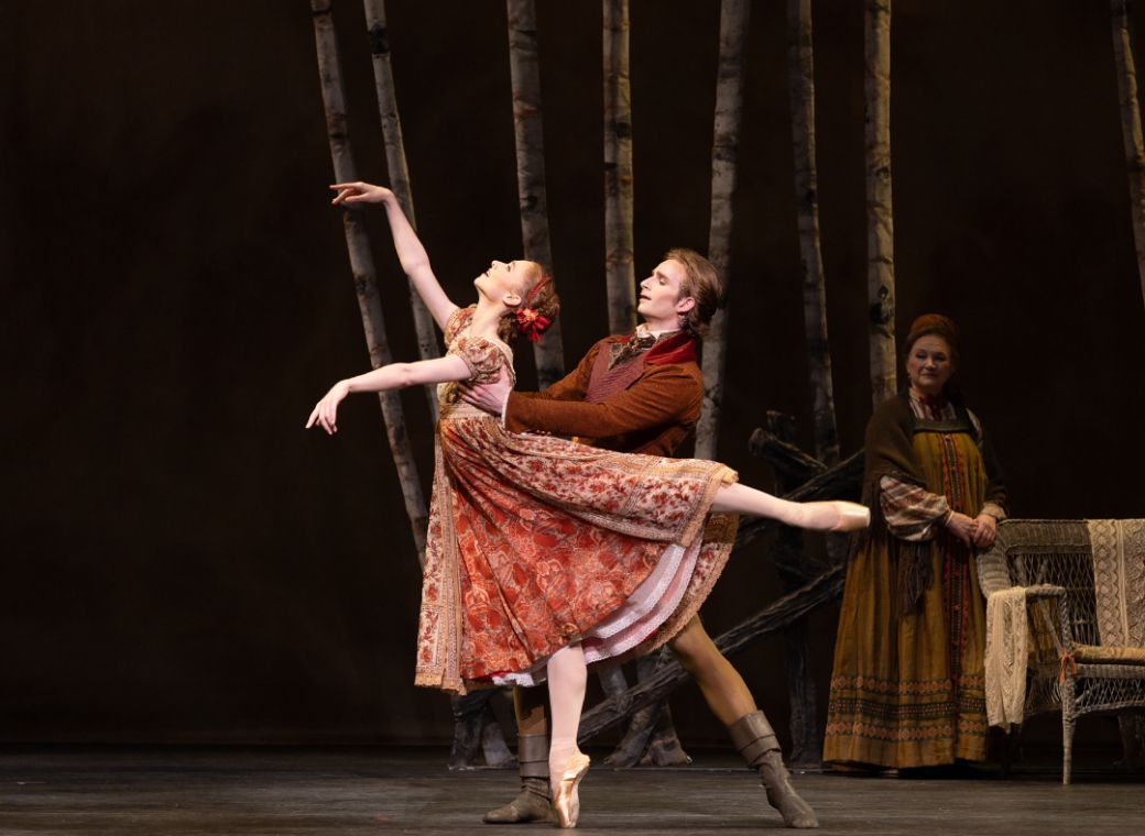 Catherine Hurlin as Olga and Aran Bell as Lensky in John Cranko's <i>Onegin</i> &copy; Rosalie O'Connor