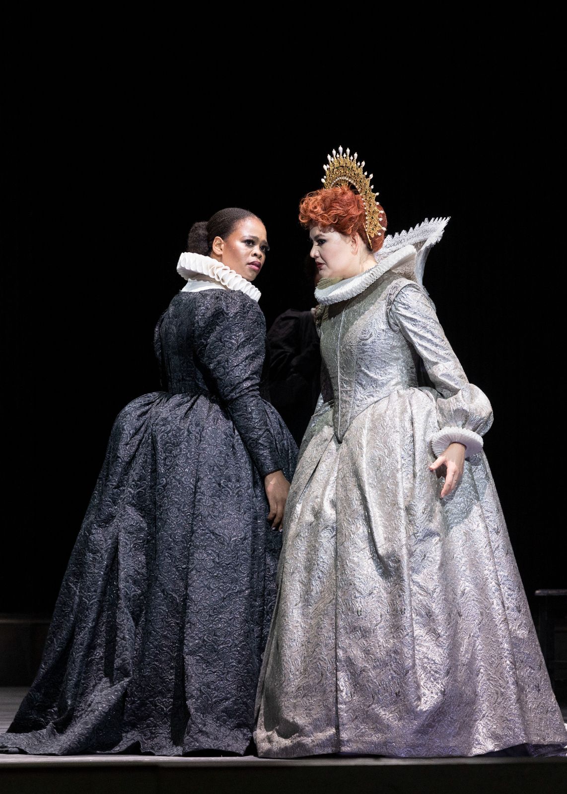 Pretty Yende (Maria Stuarda) and Aigul Akhmetshina (Elisabetta) © Luciano Romano
