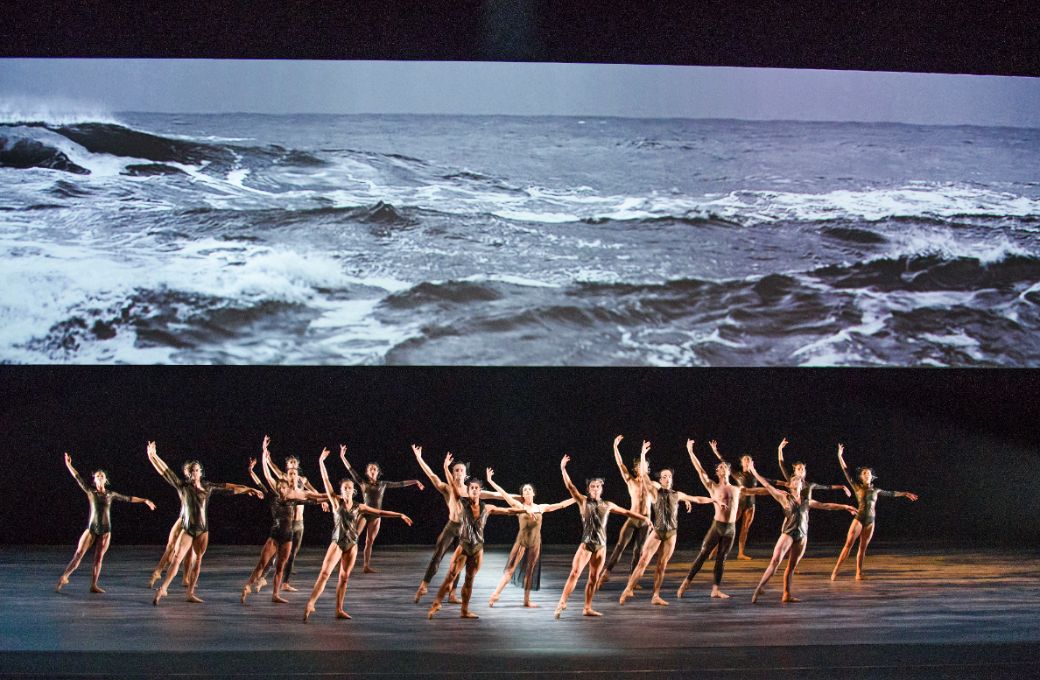 Alessandra Ferri and artists of The Royal Ballet in <i>Woolf Works</i> &copy; Tristram Kenton/ROH