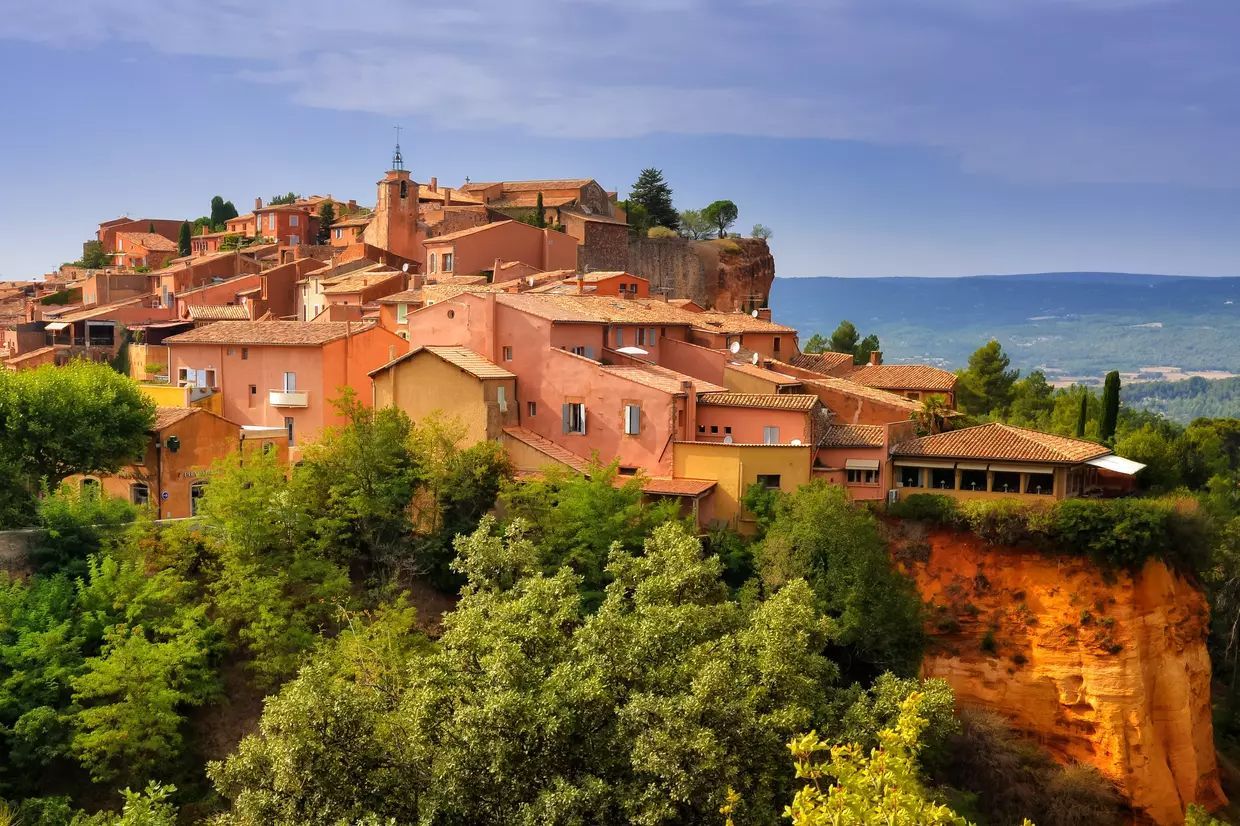 Le village de Roussillon, un des lieux visités par le Festival de Quatuors à cordes du Luberon © Festival de Quatuors à cordes du Luberon