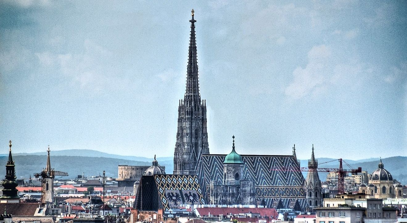 View of St. Stephen's Cathedral &copy; MiGowa | Wikimedia Commons