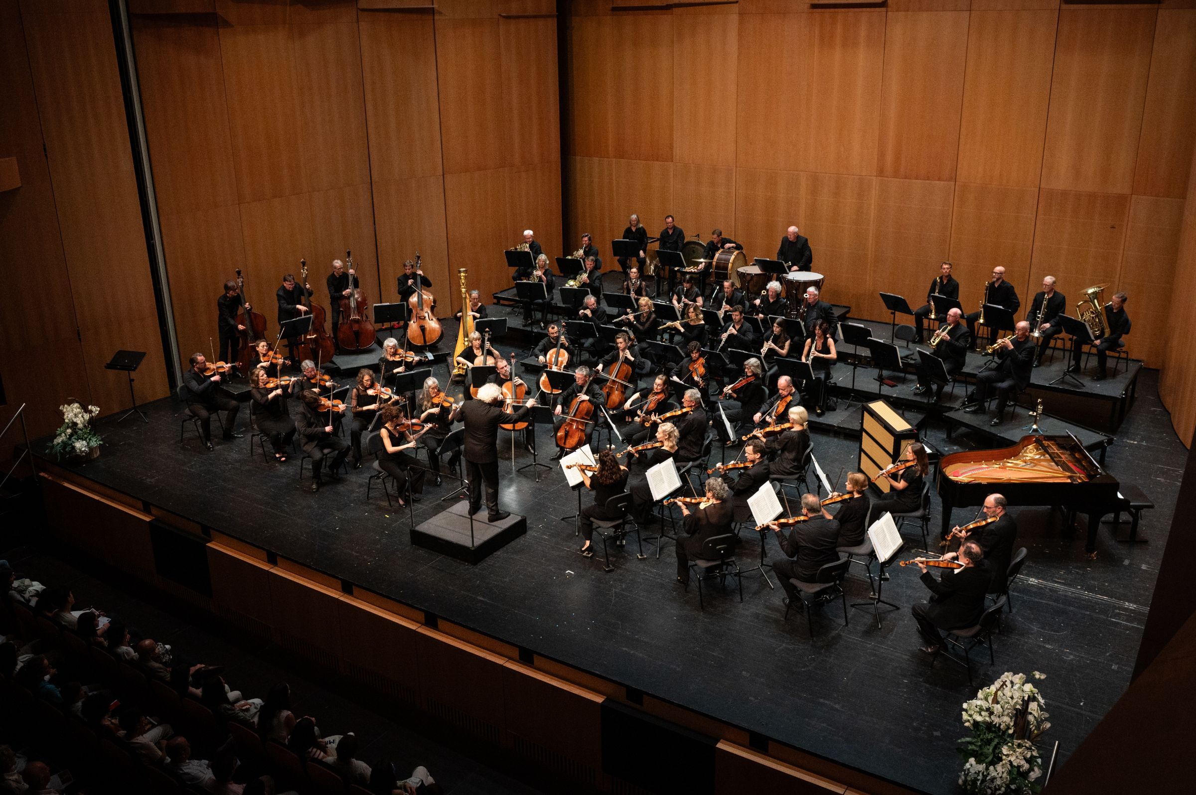 Sir Simon Rattle dirigiert das Chamber Orchestra of Europe © Sabrina Montiglia