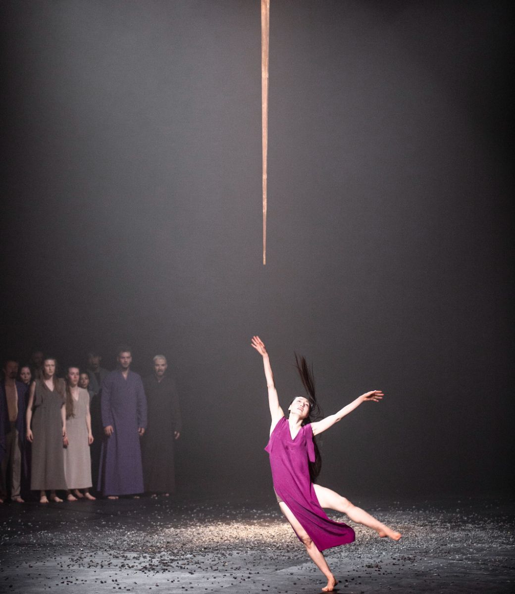 Hwanhee Hwang and ensemble in <i>Sacre</i> &copy; Bernd Uhlig