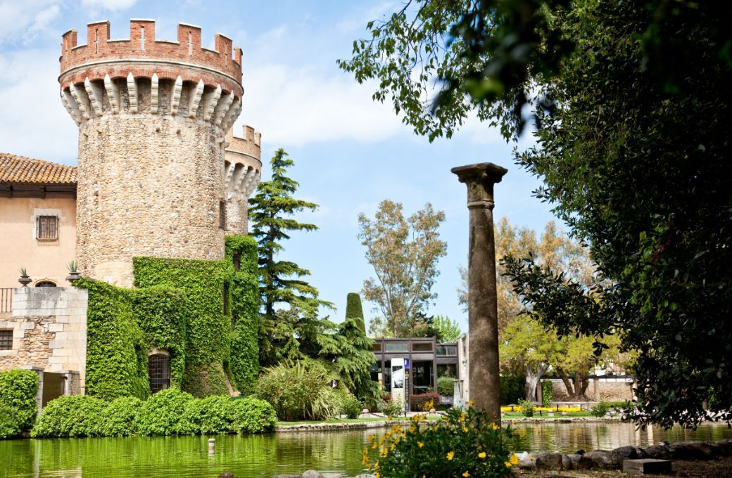 El Castell de Peralada es parte de un conjunto arquitect&oacute;nico impresionante &copy; Festival Castell de Peralada