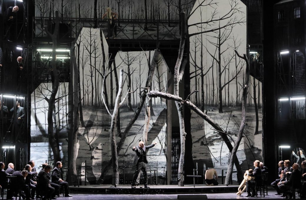 <i>Il trovatore</i> © Wilfried Hösl