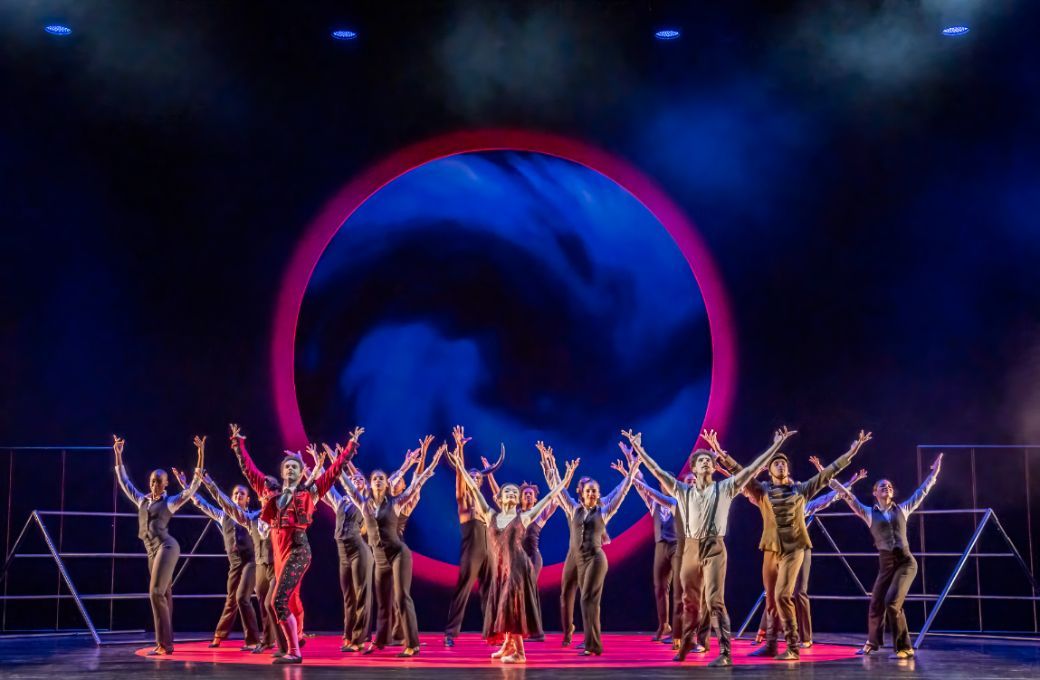 Acosta Danza in Carlos Acosta's <i>Carmen</i> © Johan Persson