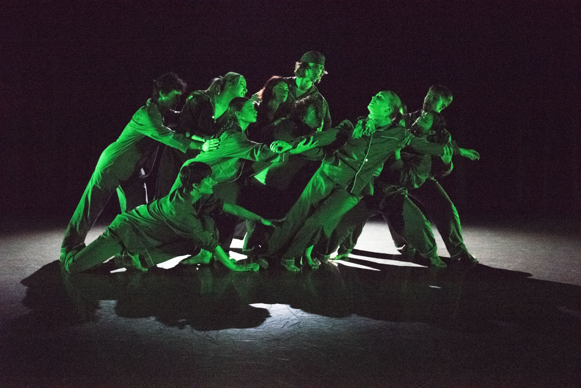 Rambert School in Robbie Ordoña's <i>Polaris</i> &copy; Chris Nash